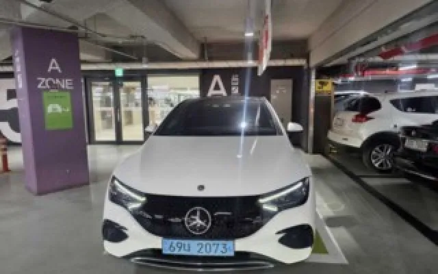 수원중고외제차시세 EQE V295 EQE 350+ 매물 사진 2 - 2022/11 44,629km